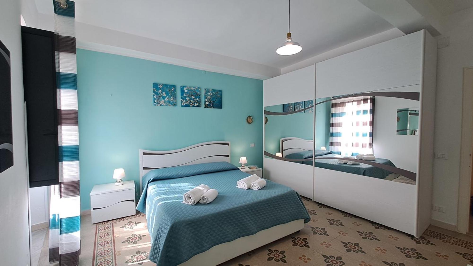 Sky Apartment By Casa In Mente เชฟาลู ภายนอก รูปภาพ